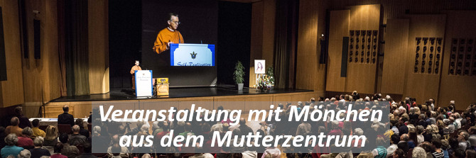 Veranstaltung mit Mönchen...